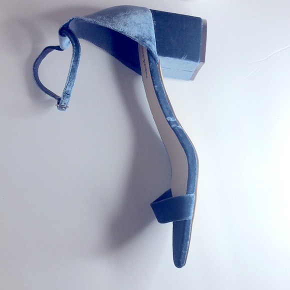 DONATED 💙 JUSTFAB - Sanoura Velvet Low Block Heel Sandal - Picture 8 of 9
